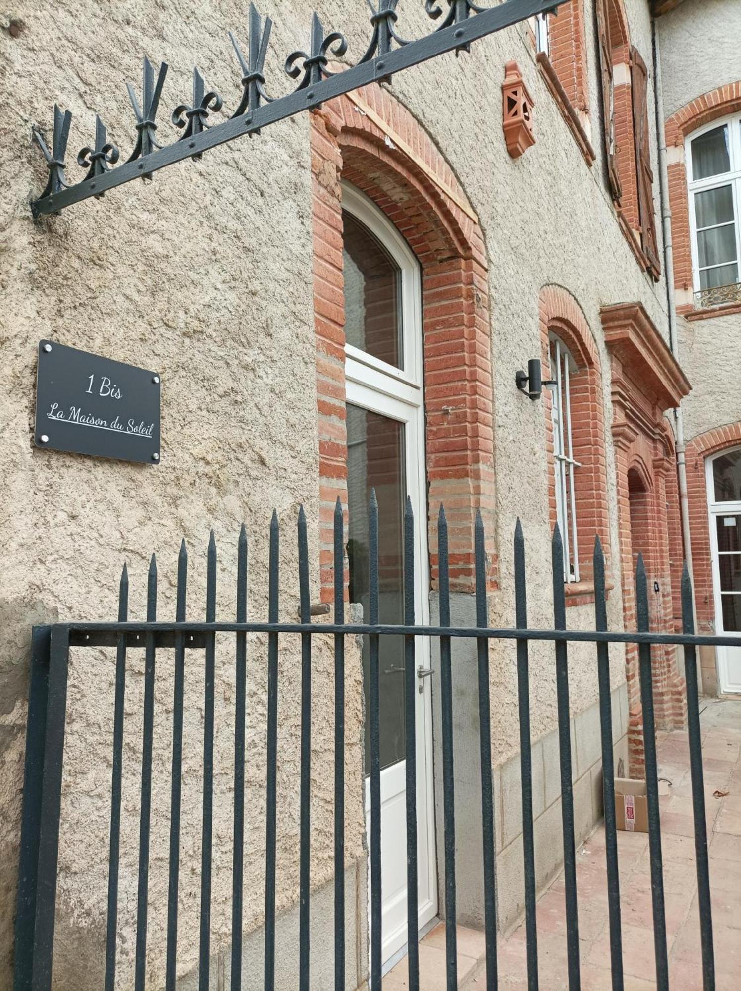 La Maison Du Soleil L'Isle-Jourdain  Exterior photo
